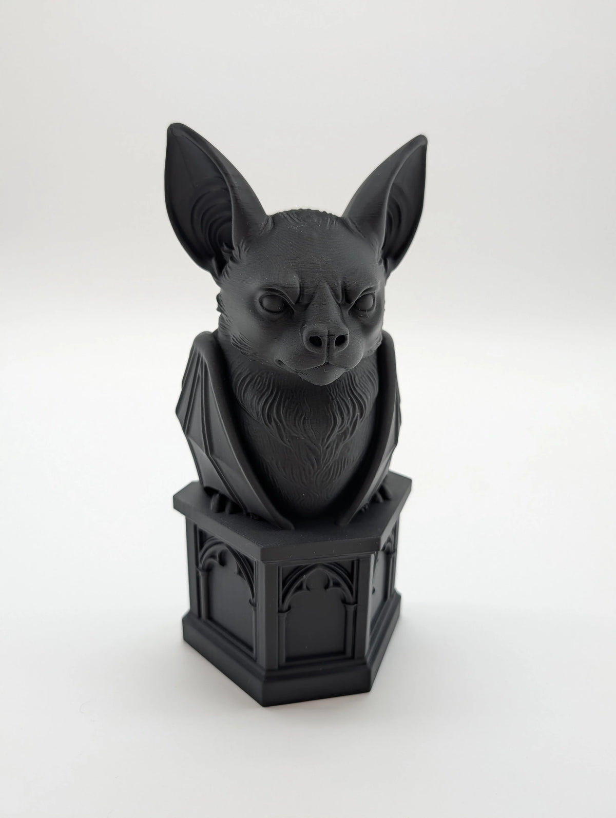 🦇 Perched Bat Bookend – Gothic Guardian of the Library