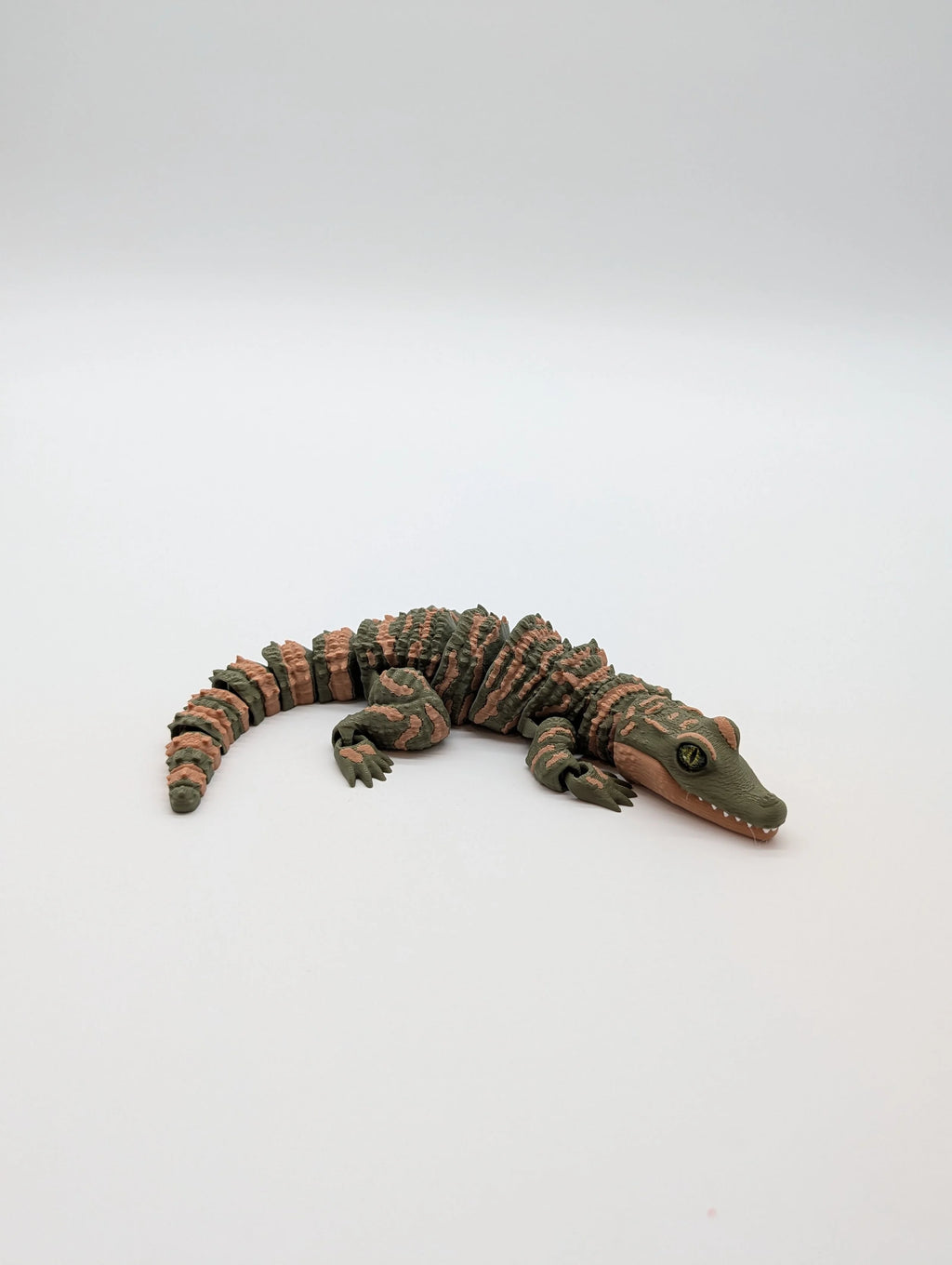 Lifelike Reptiles & Critters – Poseable Collectible Figures