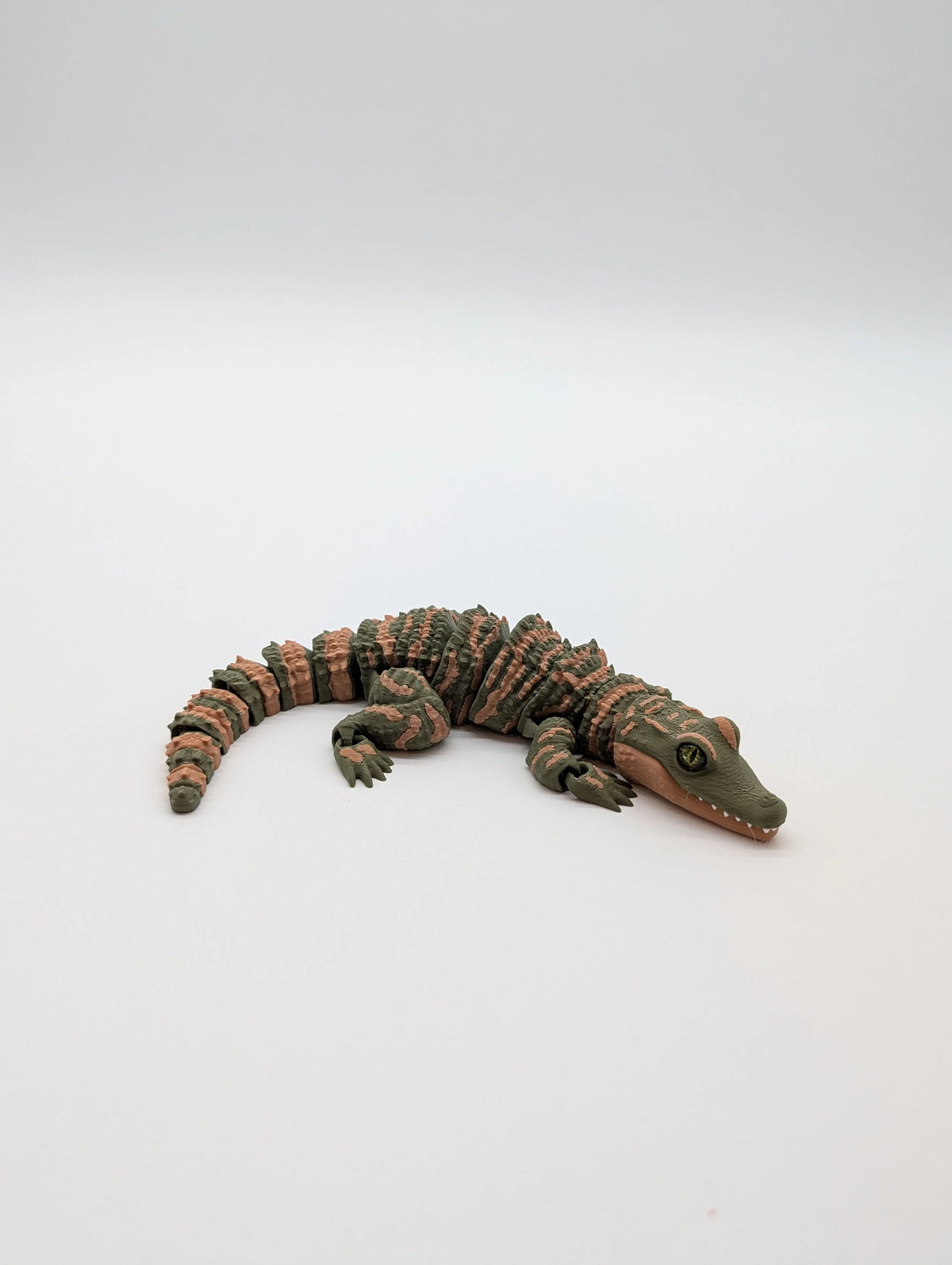 Lifelike Reptiles & Critters – Poseable Collectible Figures