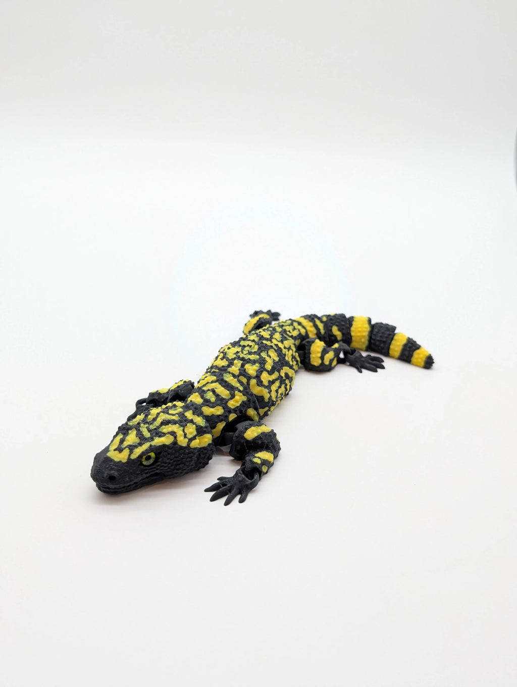 Lifelike Reptiles & Critters – Poseable Collectible Figures