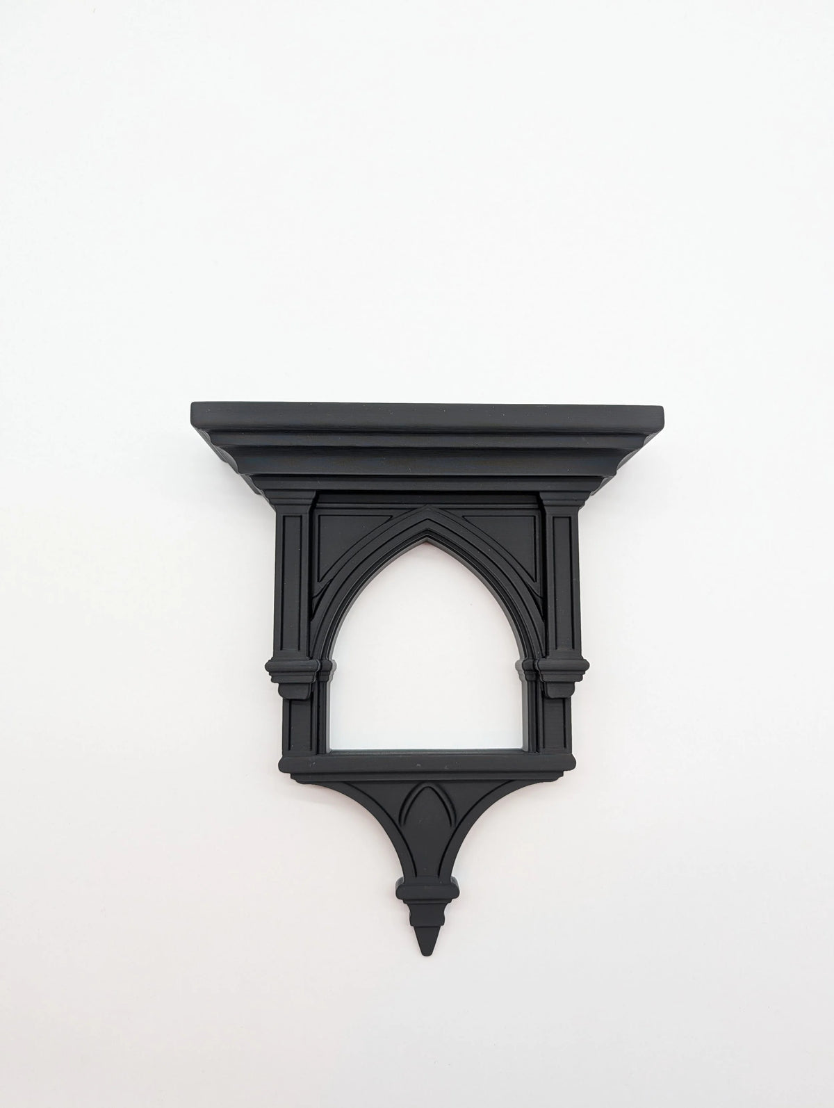 Gothic Arch Wall Corbel – Cathedral-Inspired Wall Decor