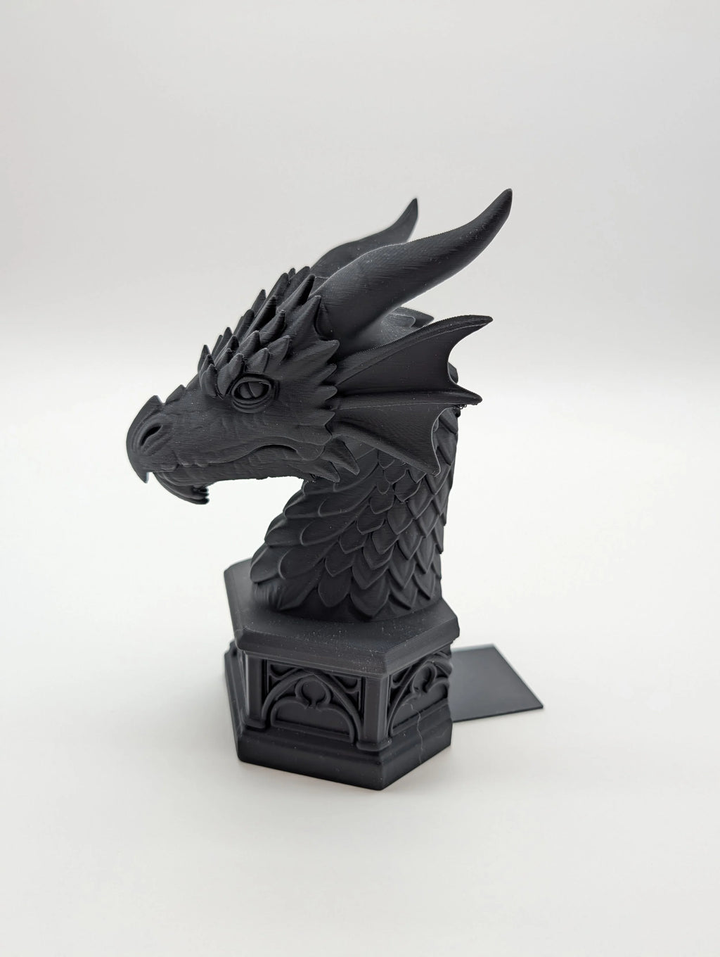 Dragon Bookends – Gothic Fantasy Shelf Guardians