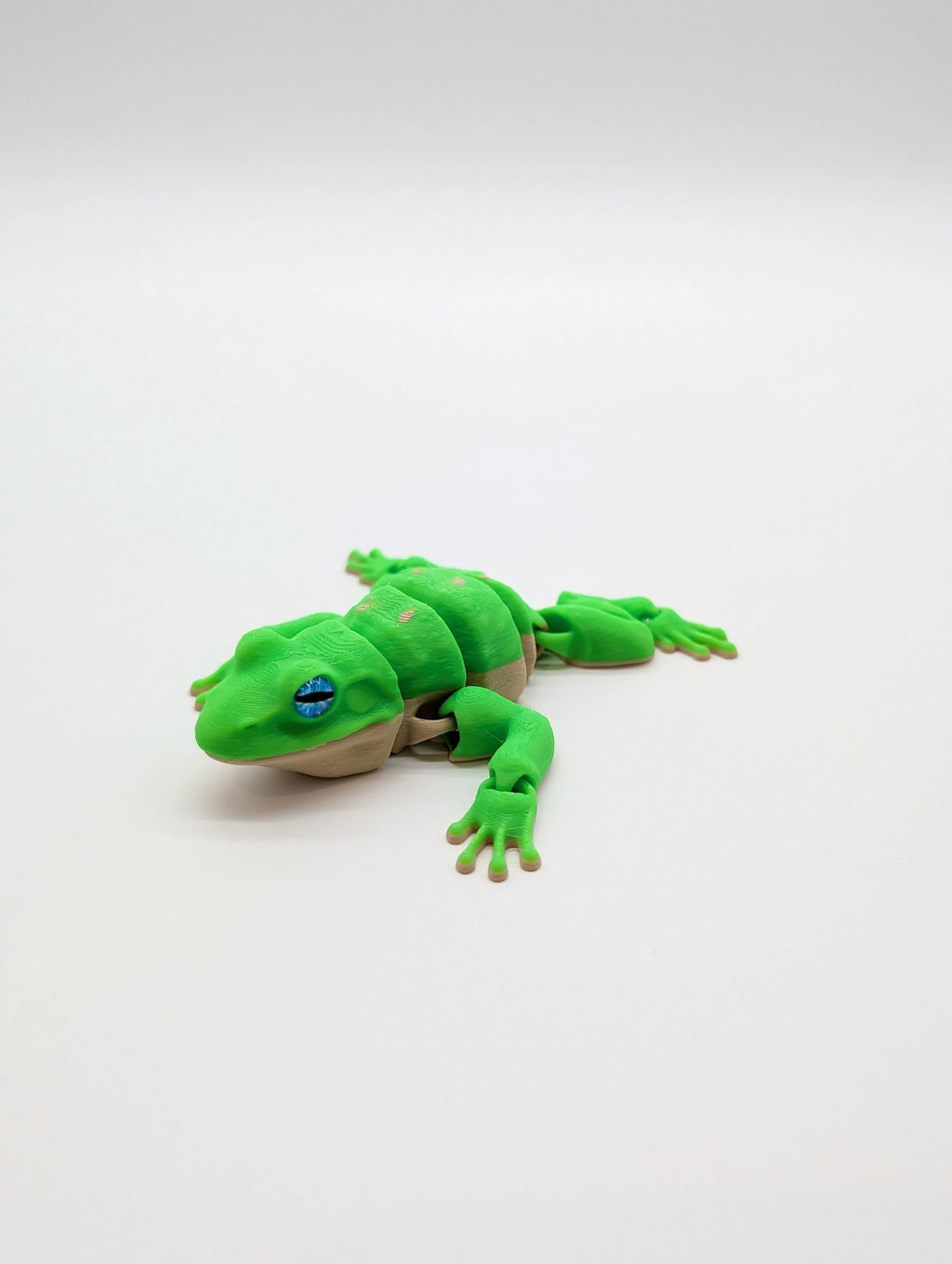 Lifelike Reptiles & Critters – Poseable Collectible Figures
