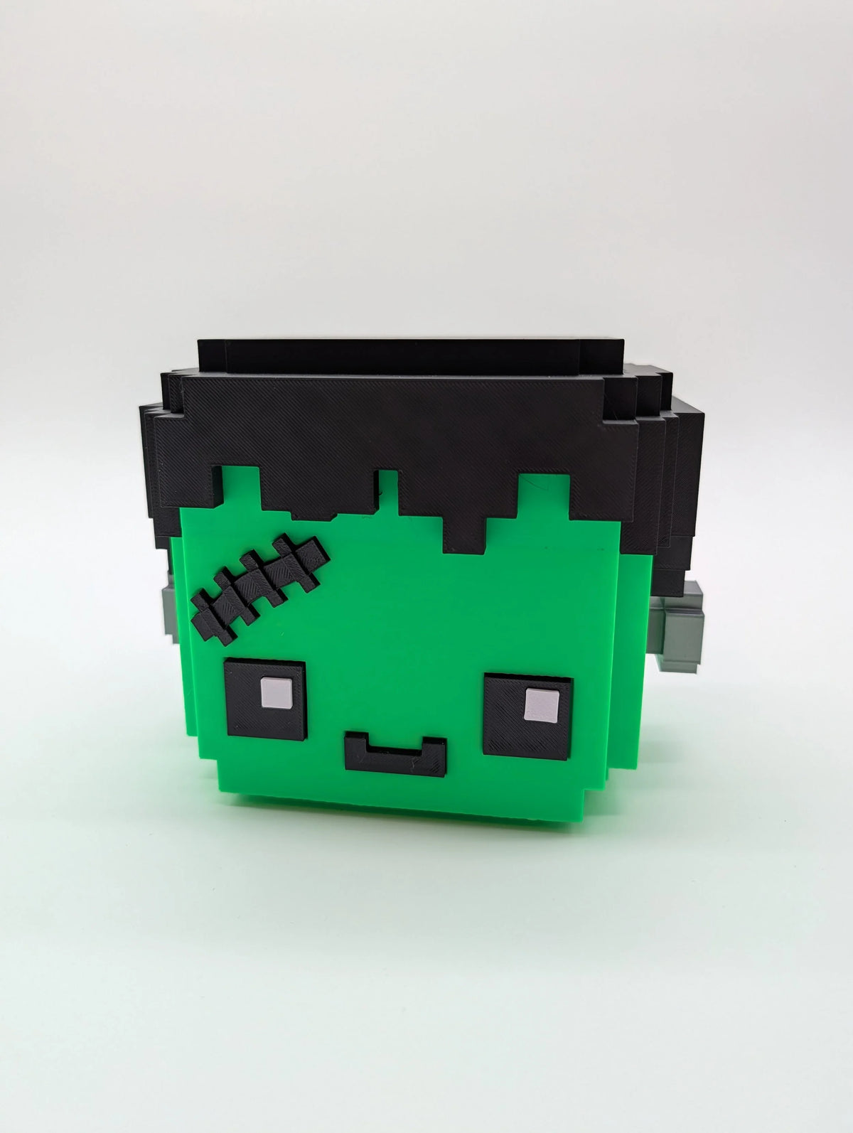 Frankenstein 8Bit Voxel Head Treat Container