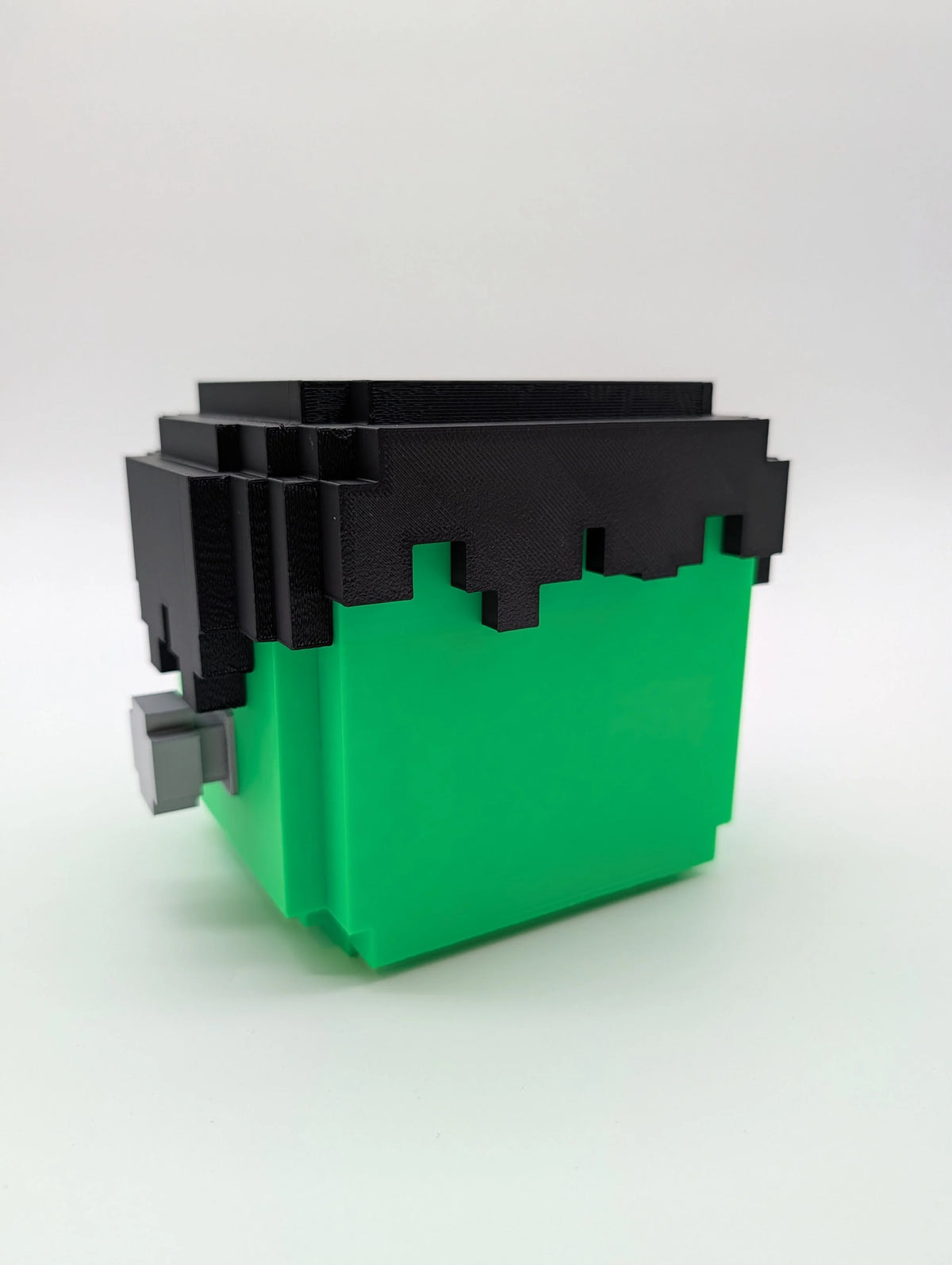 Frankenstein 8Bit Voxel Head Treat Container