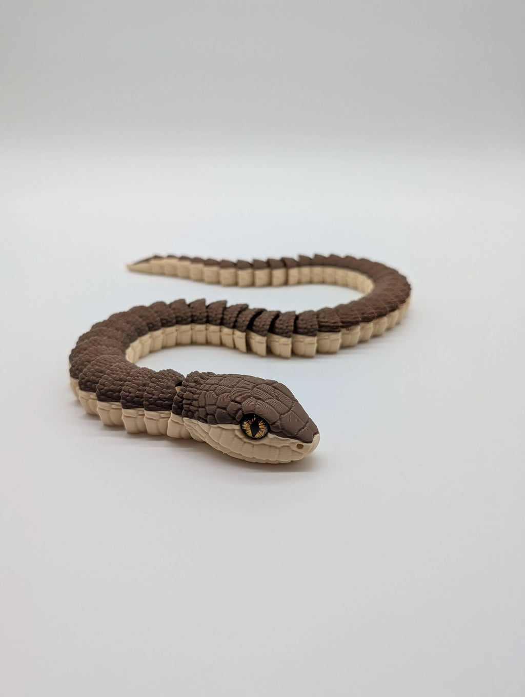 Lifelike Reptiles & Critters – Poseable Collectible Figures
