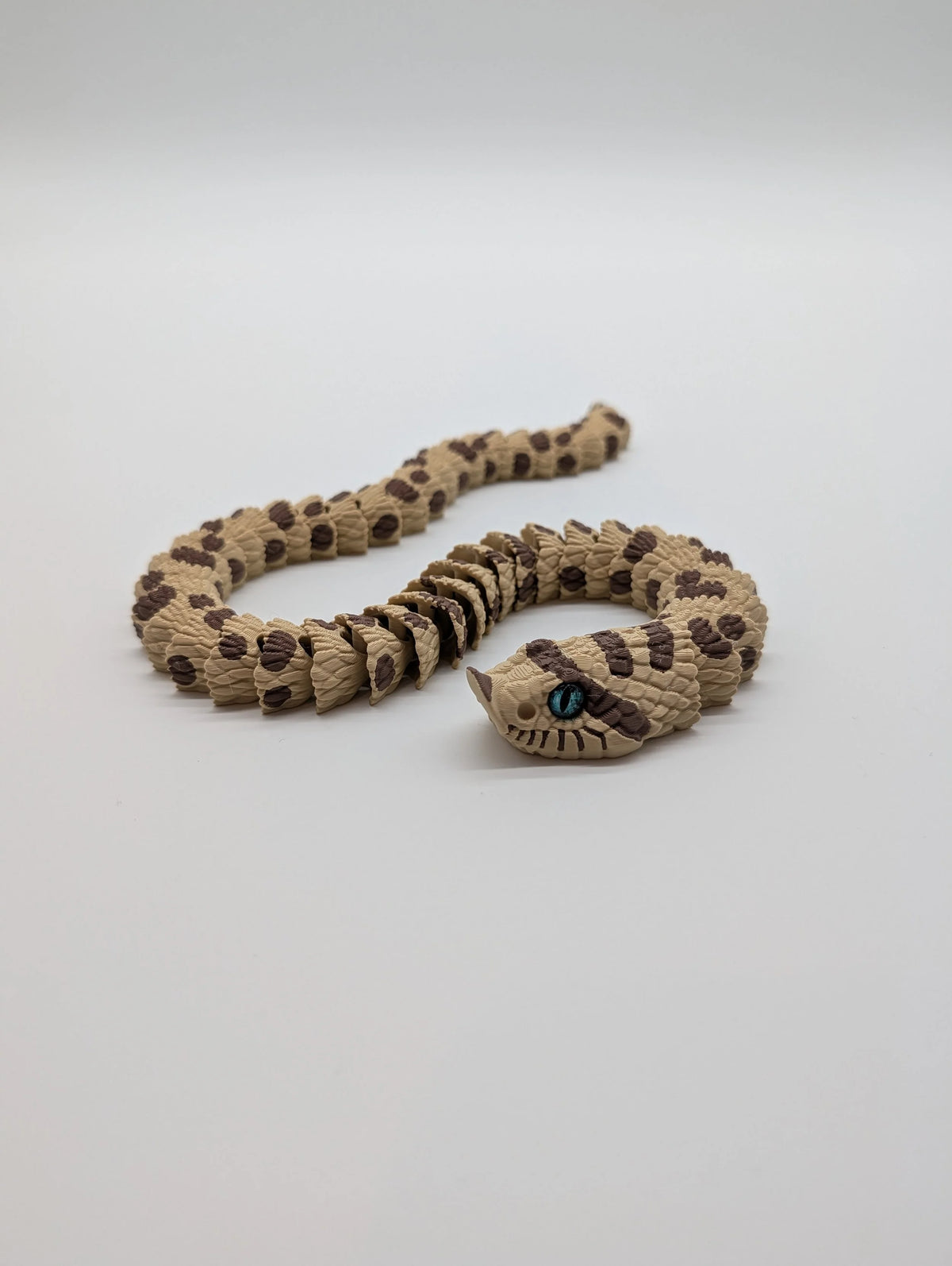 Lifelike Reptiles & Critters – Poseable Collectible Figures
