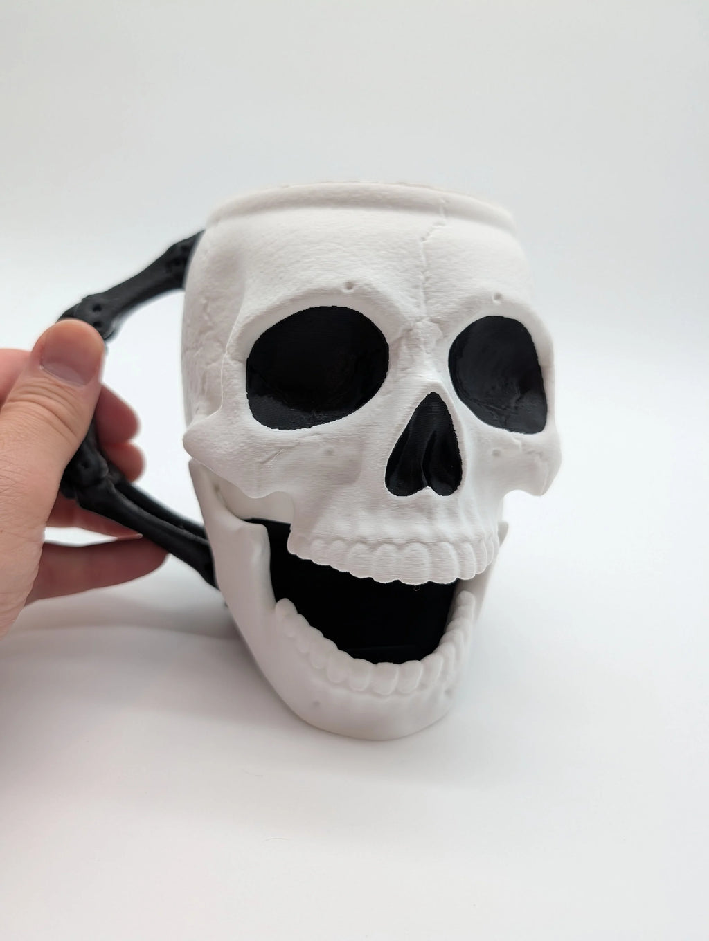 Skullivan the Ice Pint Holding Skull