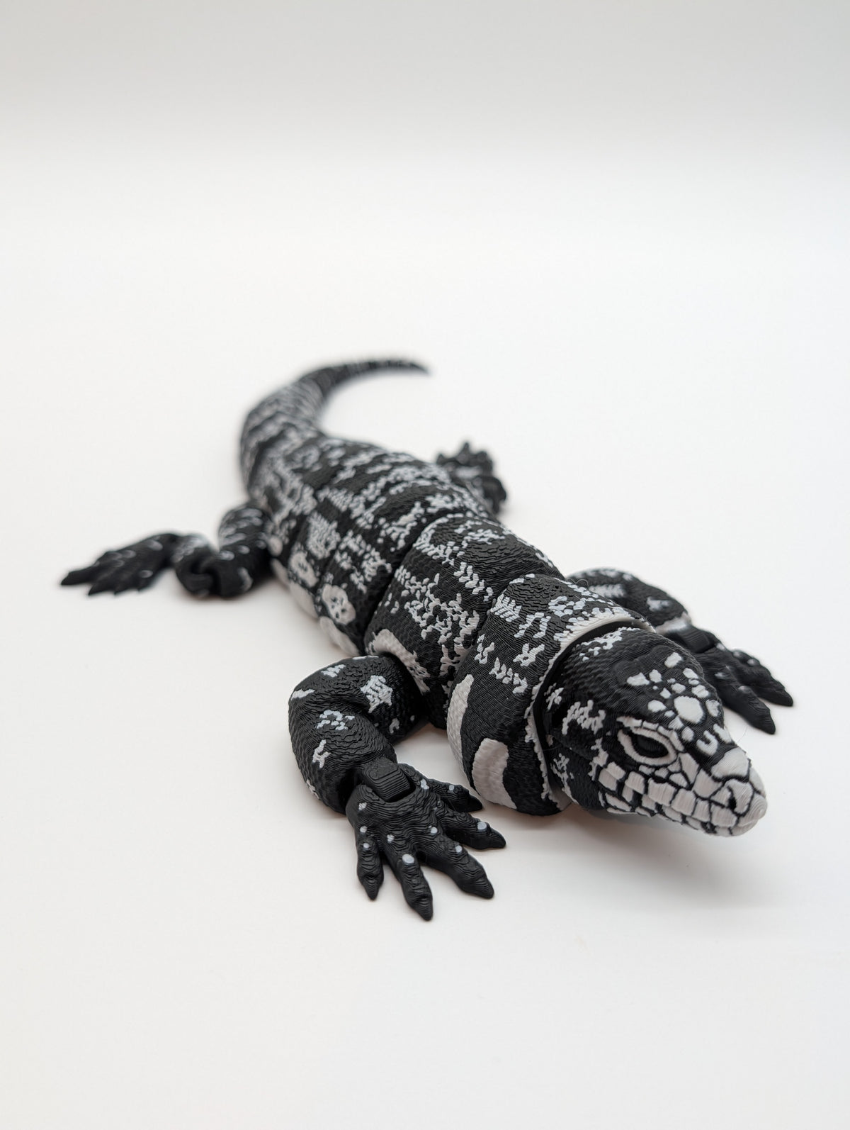 Lifelike Reptiles & Exotic Critters – Premium Poseable Figures